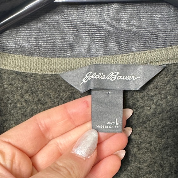 Eddie Baur Men's Green Half-Zip Sweater - Picture 2 of 6